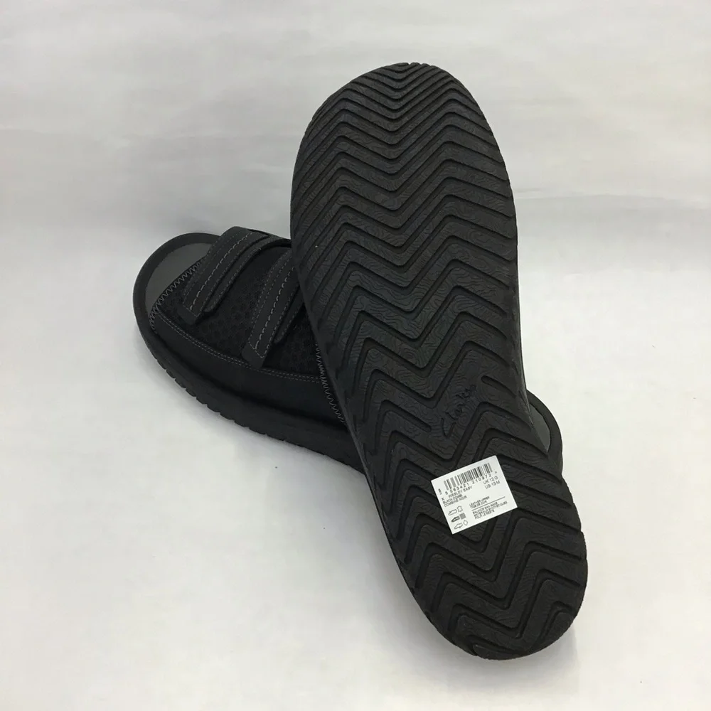 Brand new Clarks men’s size 12 slide sandals adjustable straps Wesley Easy Black